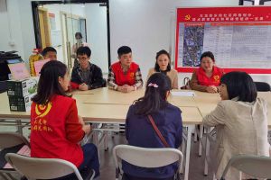 浓浓关爱暖人心，乐鱼_乐鱼（中国）官方网站|乐鱼平台集团党支部慰问困难单亲家庭
